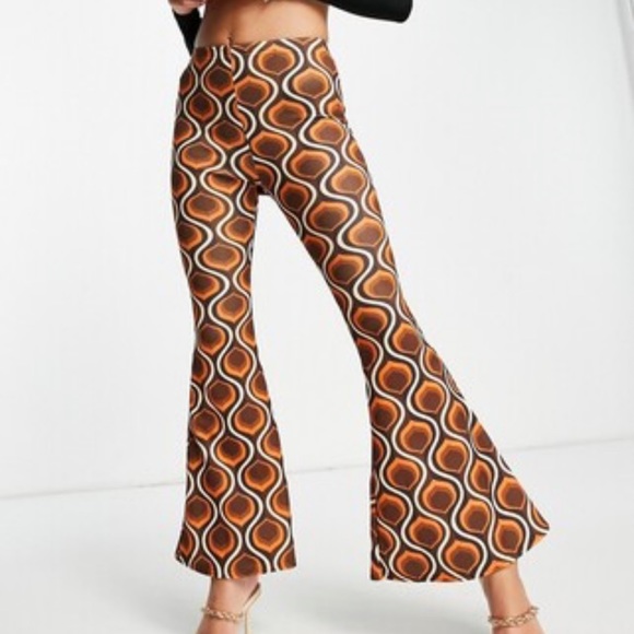FashionKilla 70’s Print top and flare pant set - Picture 8 of 16